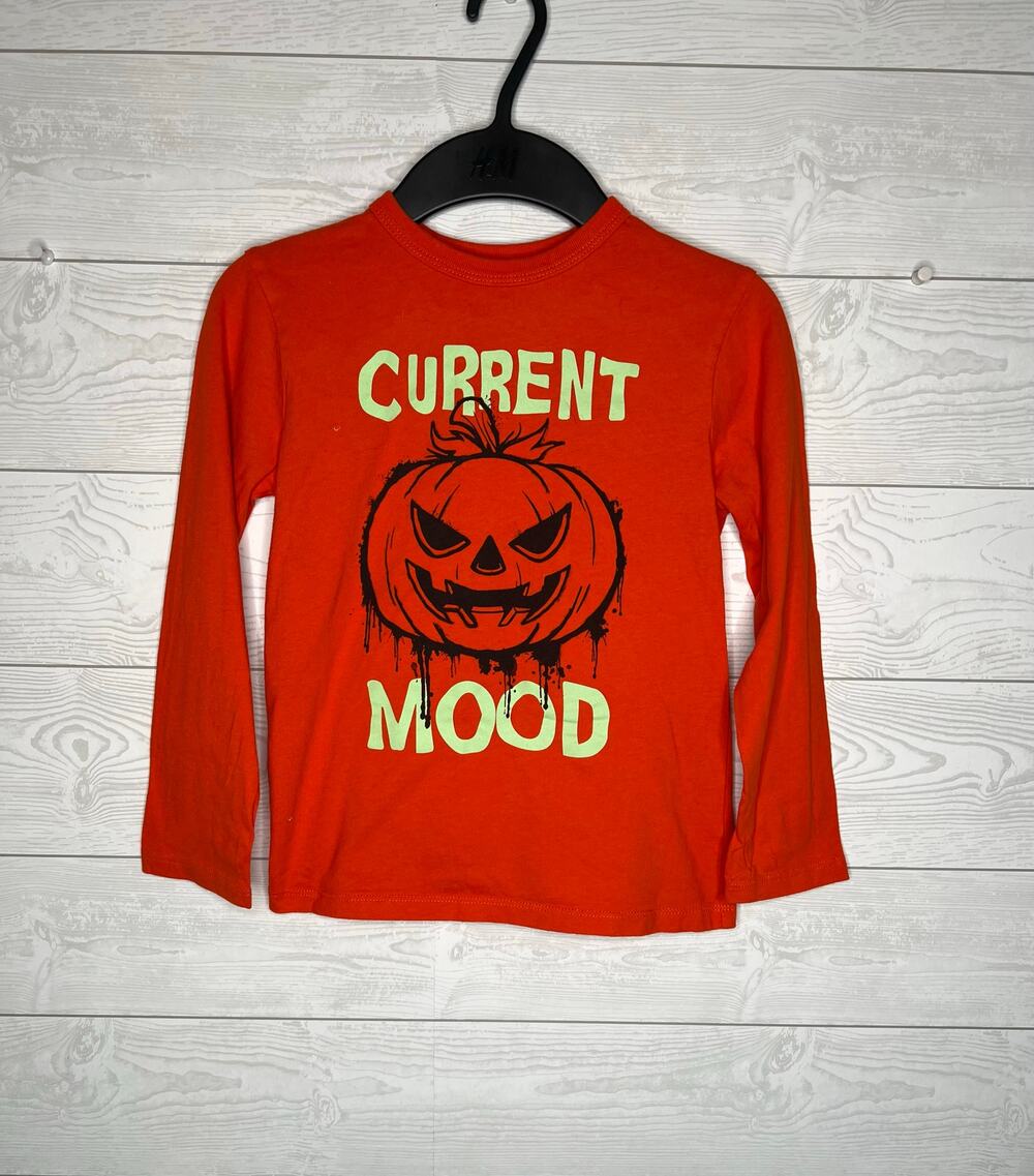 Children's Place orange Halloween long sleeve t-shirt Size small (5/6)